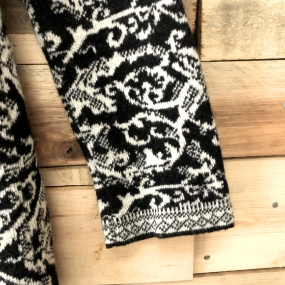 A. IDA open front wool blend cardigan, size M - Picture 3 of 10